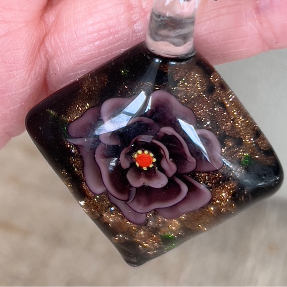 NEXKLACE AND EARRING SET purple and gold handmade glass and resin flowers - Picture 8 of 11